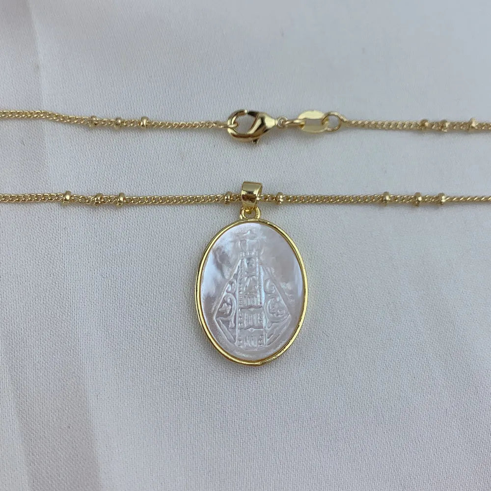 Oval Virgin Mary Pendant – Gold Mother of Pearl Unisex Necklace